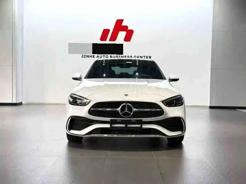 Mercedes-Benz C-Class 2024