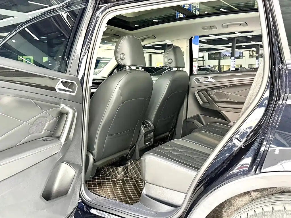 Volkswagen Tiguan L 2023