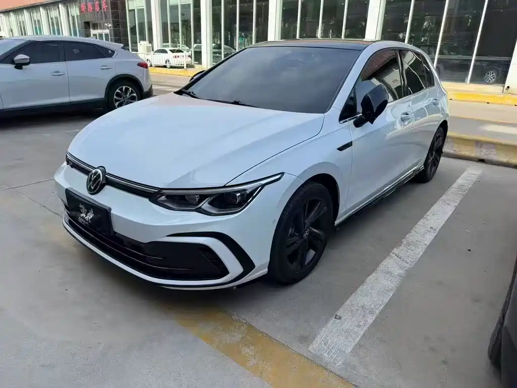 Volkswagen Golf 2023