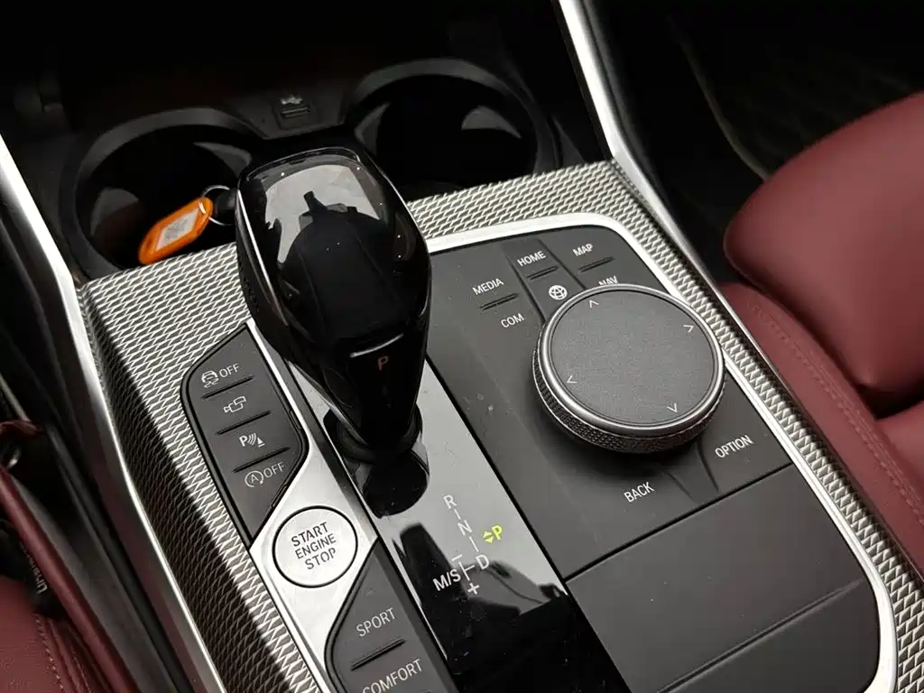 BMW 3 Series 2021 — фото 16