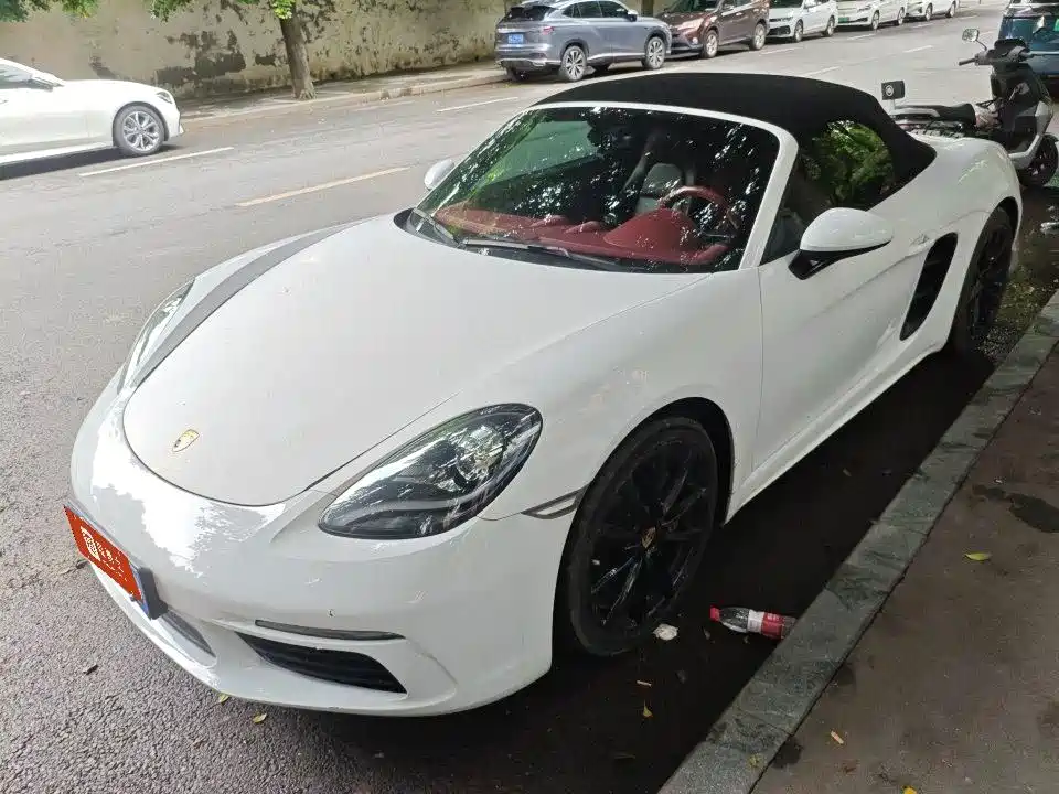 Porsche 718 2020 — фото 1