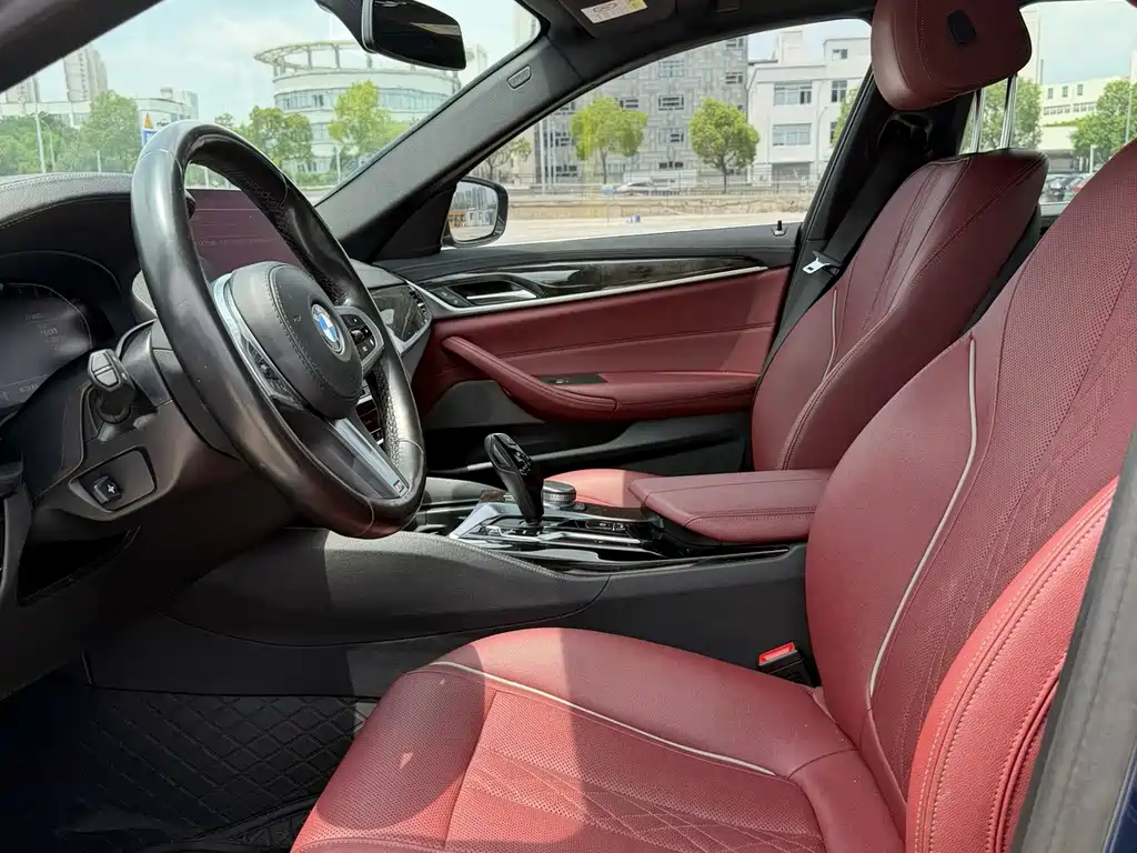 BMW 5 Series 2022