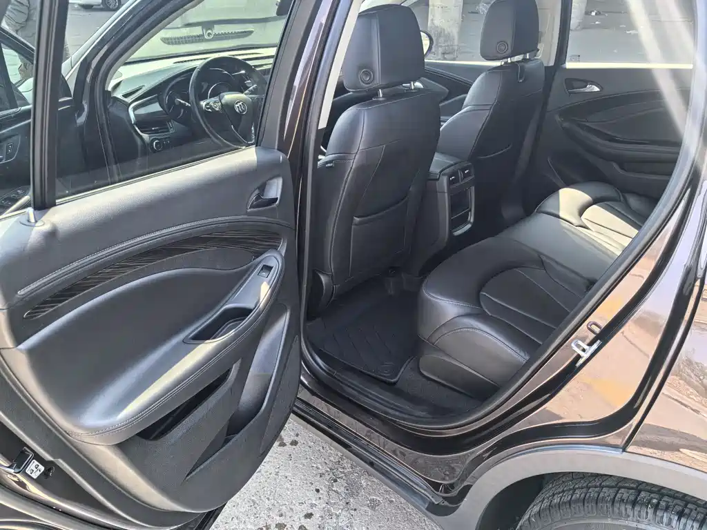 Buick Envision Plus 2020 — фото 9