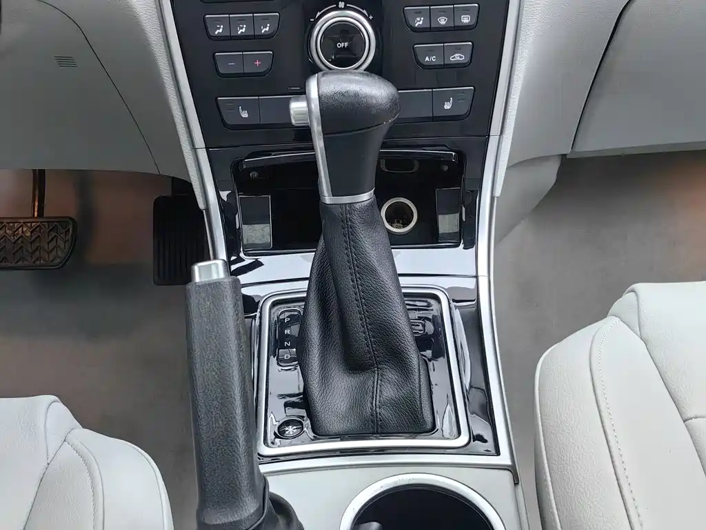 Haval H2 2015 — фото 13