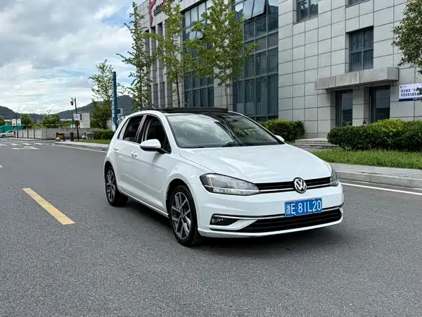 Volkswagen Golf 2020