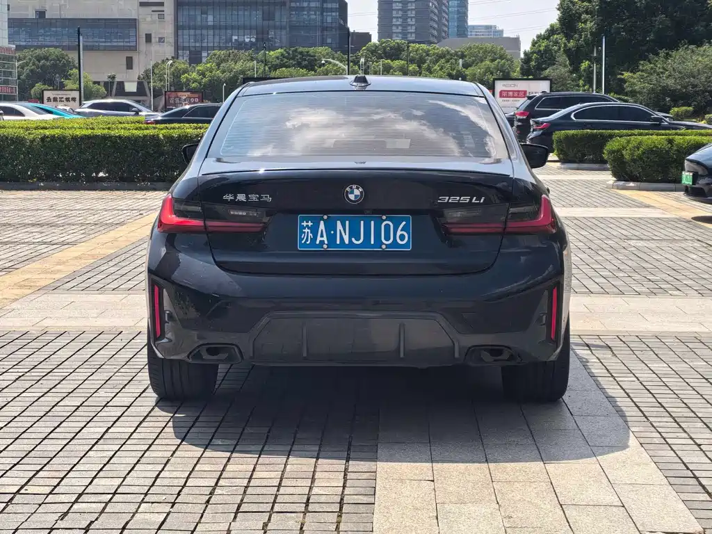 BMW 3 Series 2023