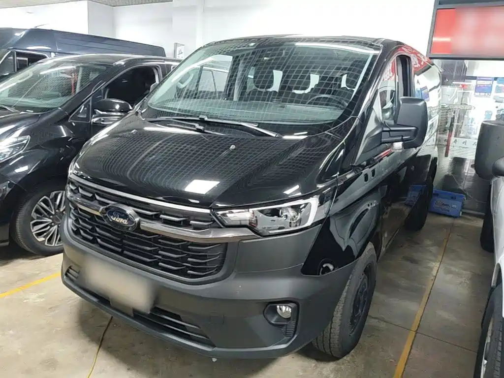 Ford Transit 2025 — фото 1