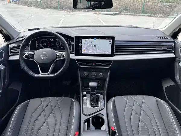 Volkswagen Tiguan L 2022