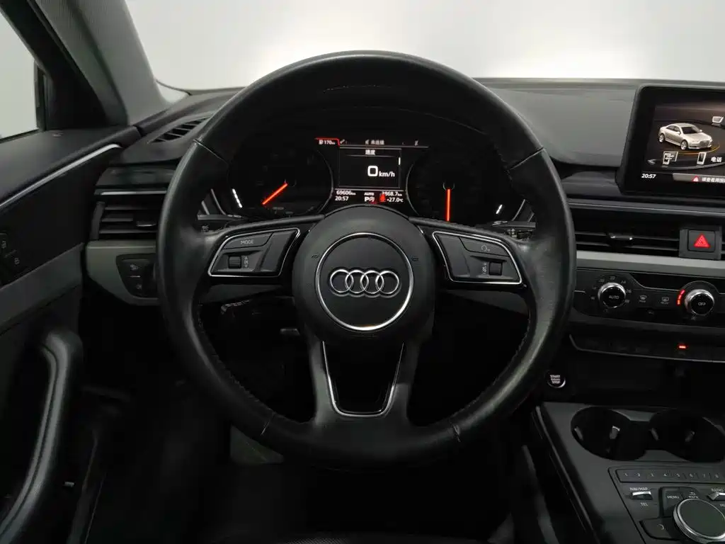 Audi A4L 2019 — фото 11