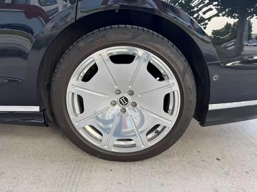 Audi A8 2024