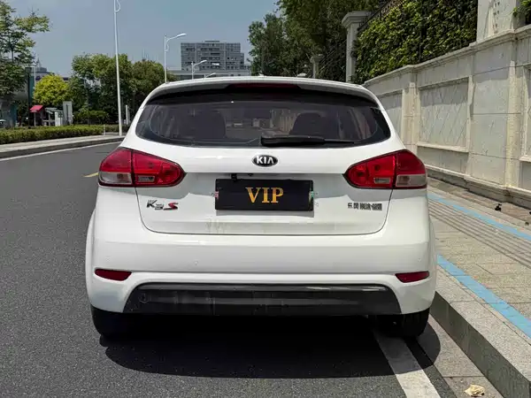 Kia K3S 2015