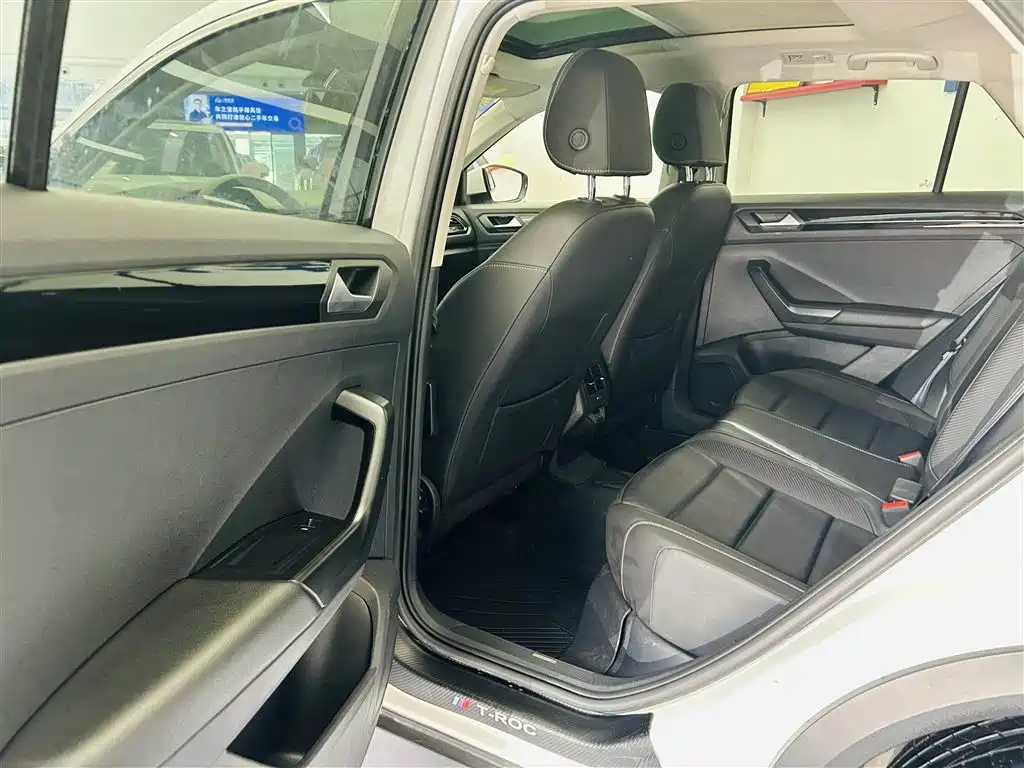 Volkswagen T-Roc 2020 — фото 23