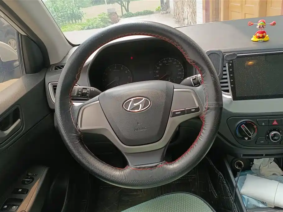 Hyundai Verna 2019 — фото 15