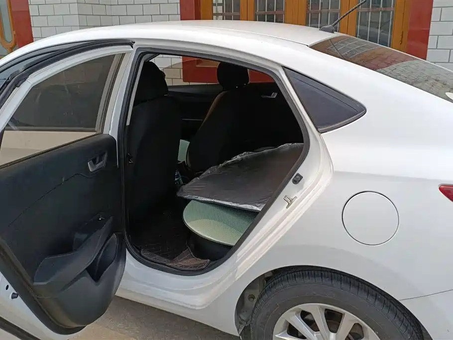 Hyundai Verna 2019 — фото 11