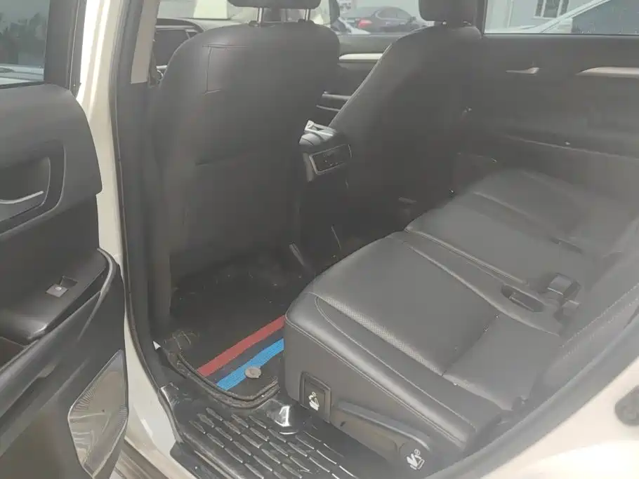 Toyota Highlander 2018 — фото 11