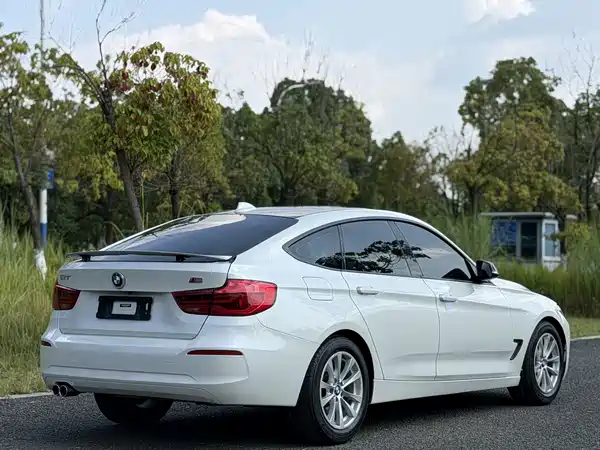 BMW 3 Series GT 2016