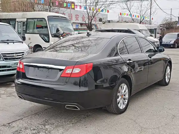 Hongqi H7 2015