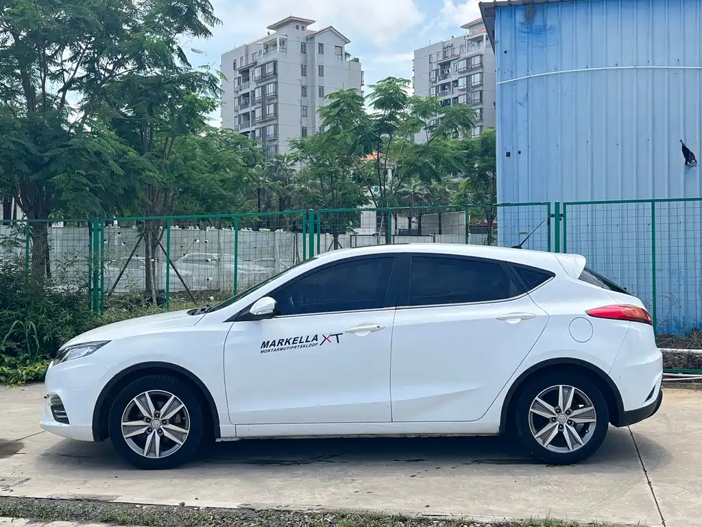 Changan Eado XT 2015 — фото 3