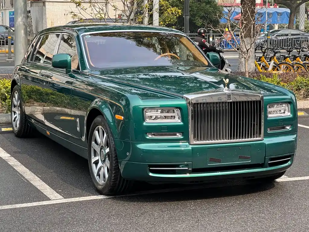 Rolls-Royce Phantom 2014 — фото 3