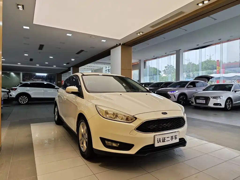 Ford Focus 2016 — фото 5