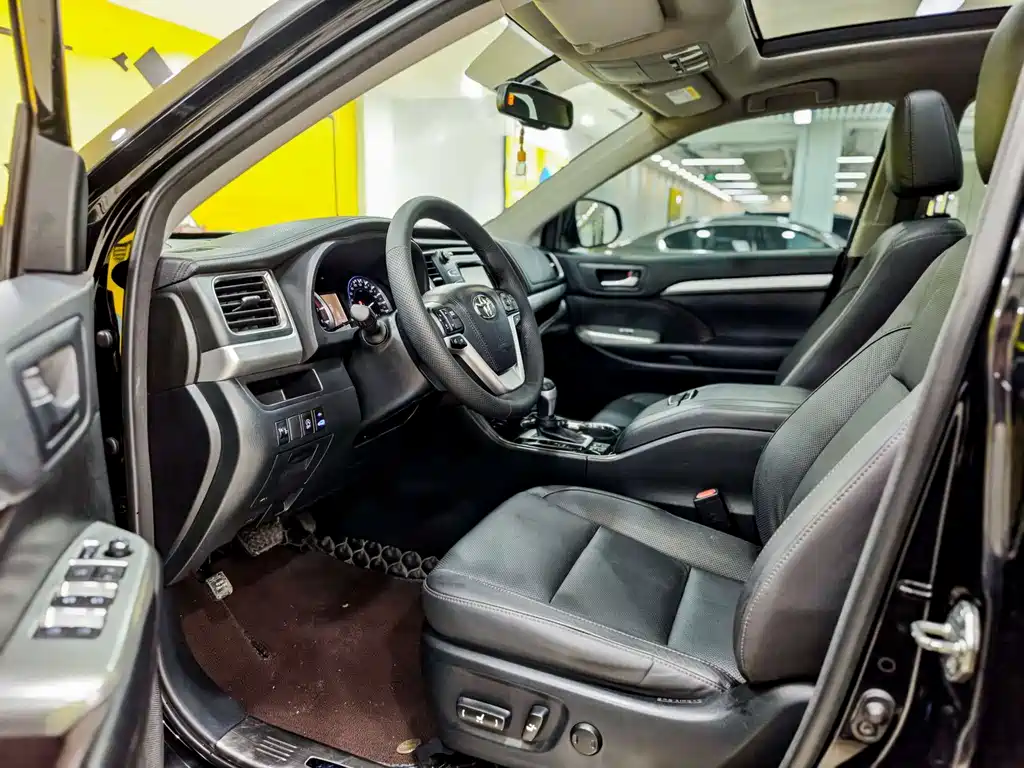 Toyota Highlander 2018 — фото 4