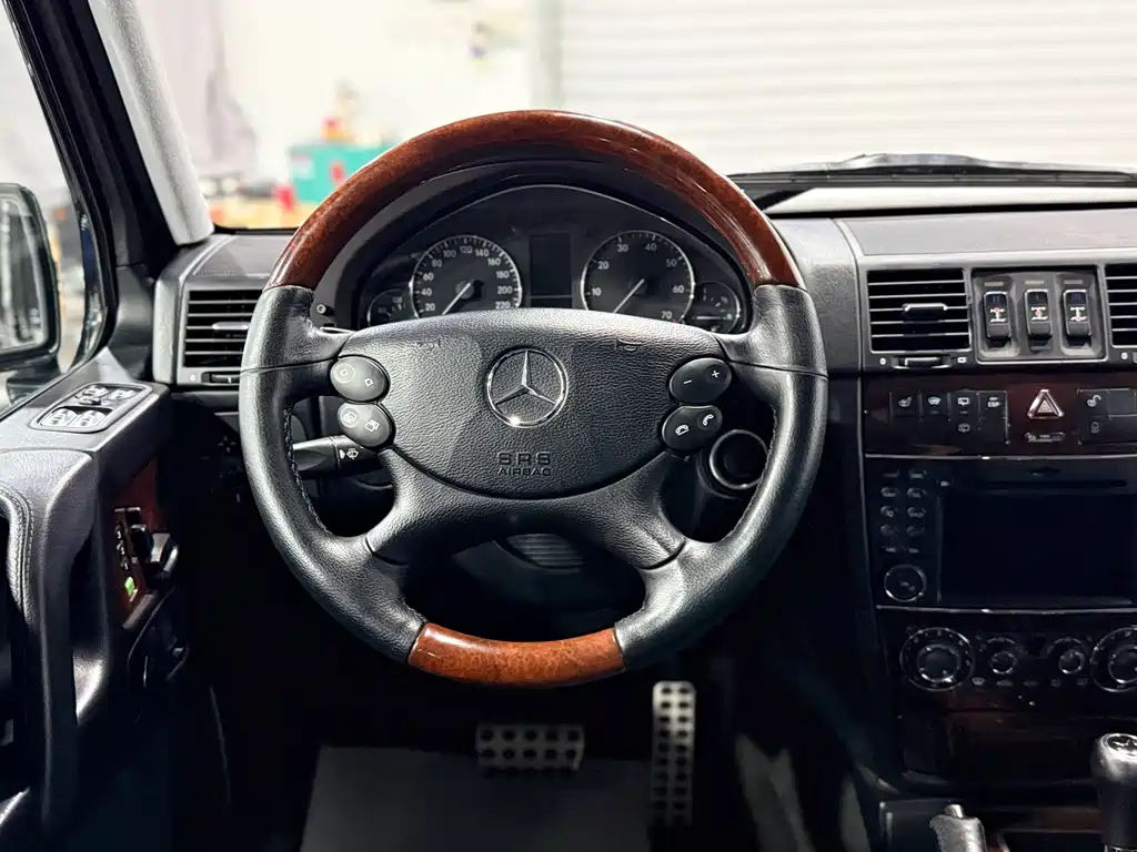 Mercedes-Benz G-Class 2011 — фото 14