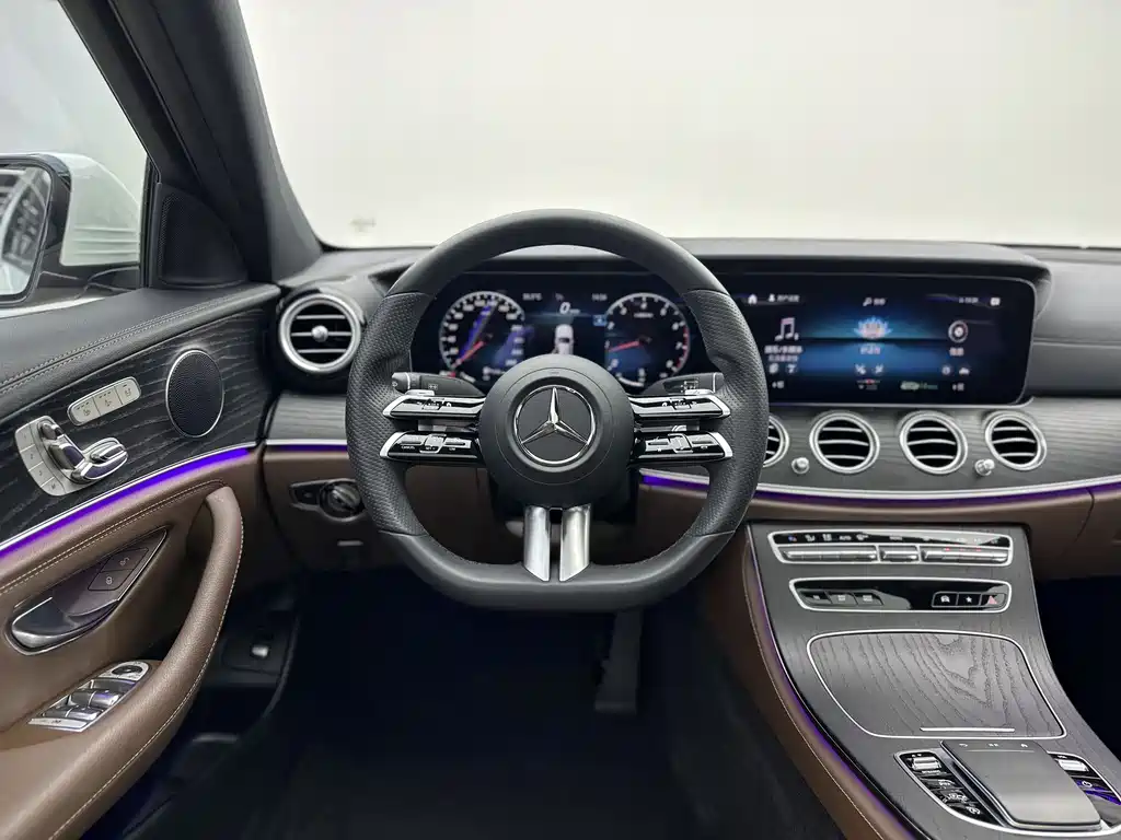 Mercedes-Benz E-Class 2021 — фото 4