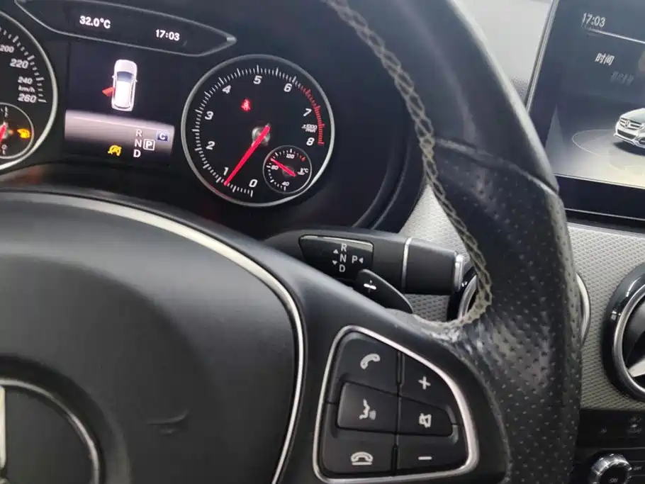 Mercedes-Benz B-Class 2017 — фото 16