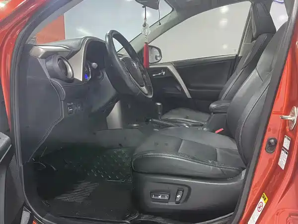 Toyota RAV4 2013