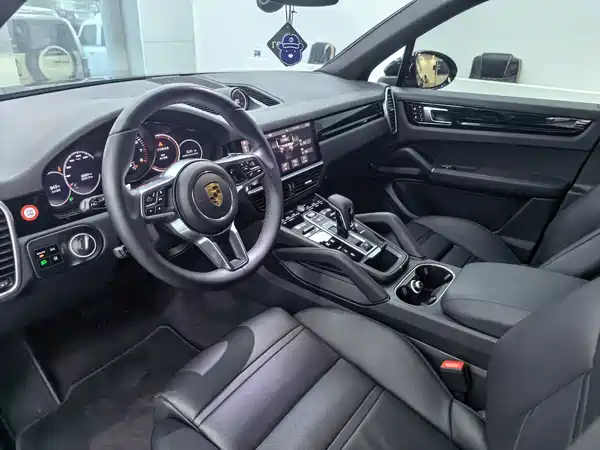 Porsche Cayenne 2020