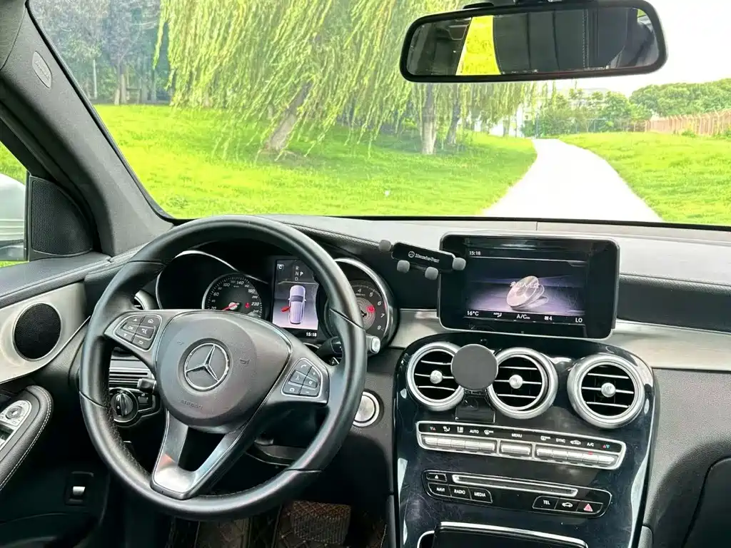 Mercedes-Benz GLC 2019