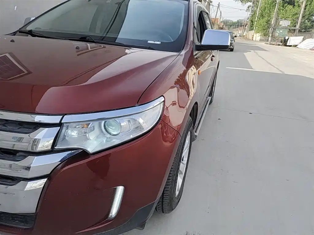 Ford Edge 2015 — фото 24