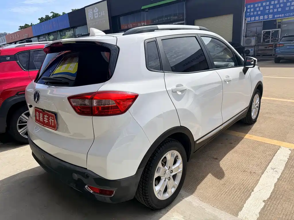 Changan CS15 2018 — фото 11