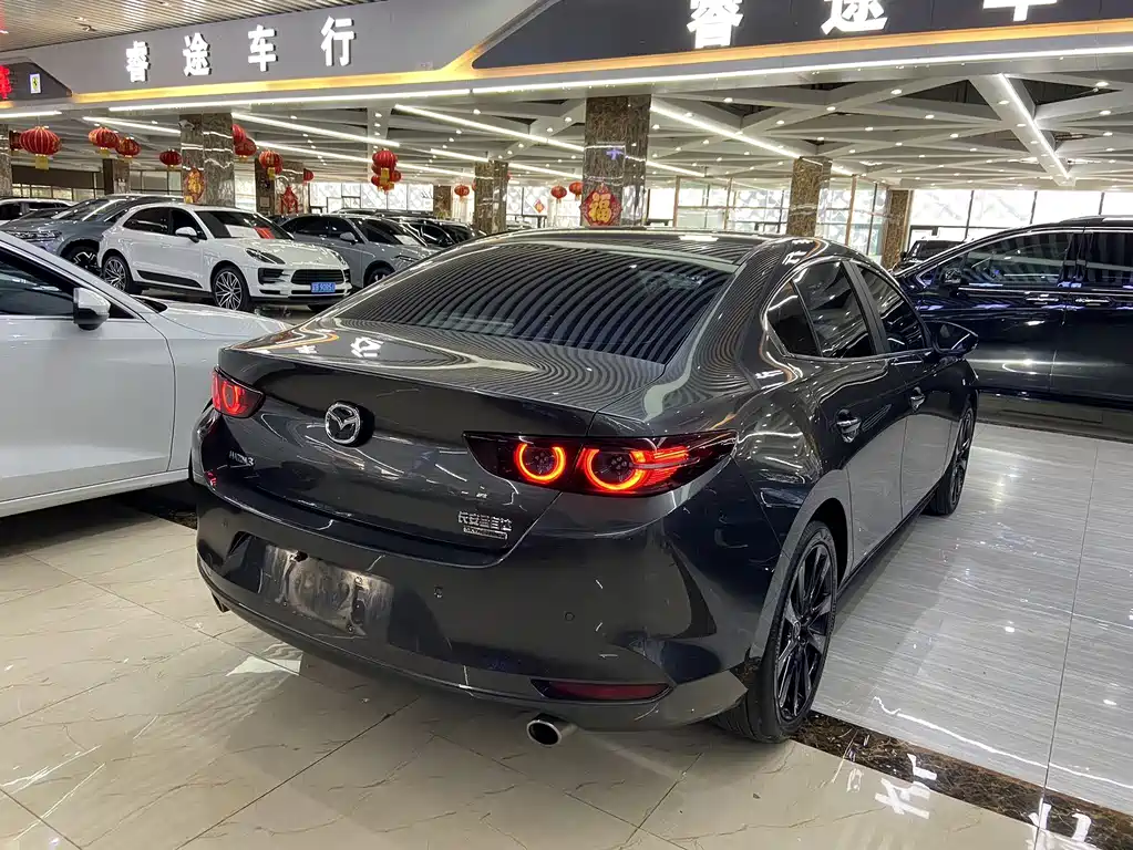 Mazda 3 Axela 2023