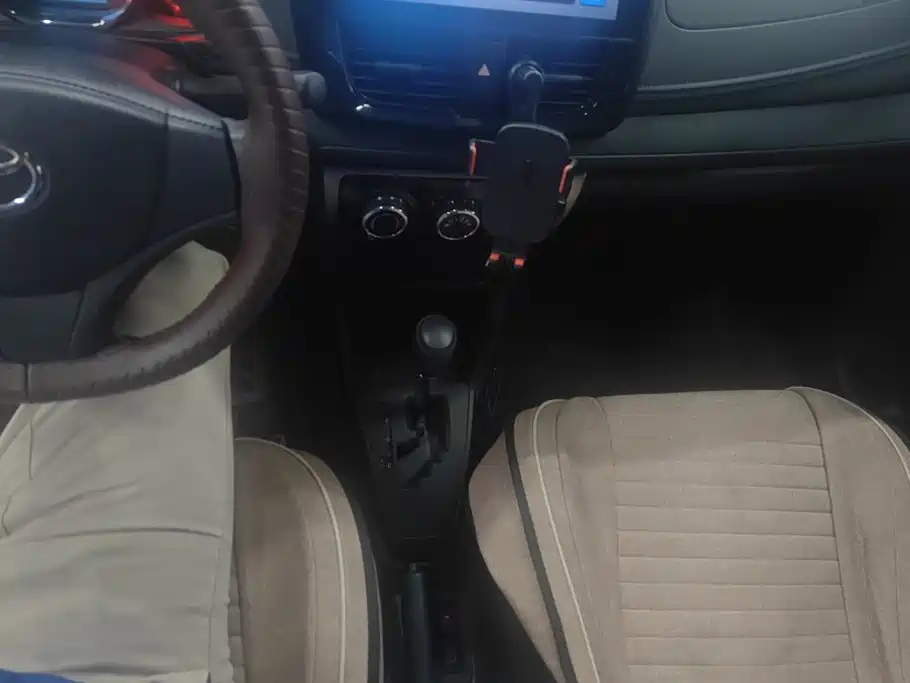 Toyota Vios 2017 — фото 15