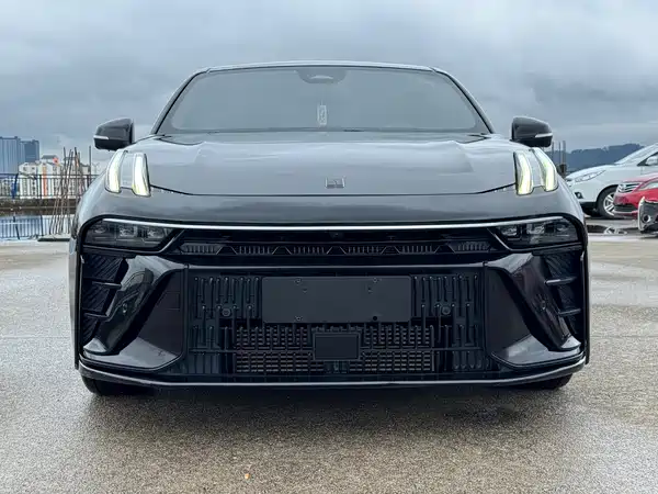 Lynk & Co 03 2023