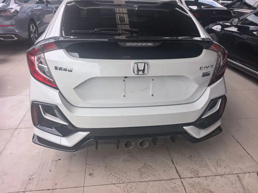 Honda Civic 2020 — фото 11