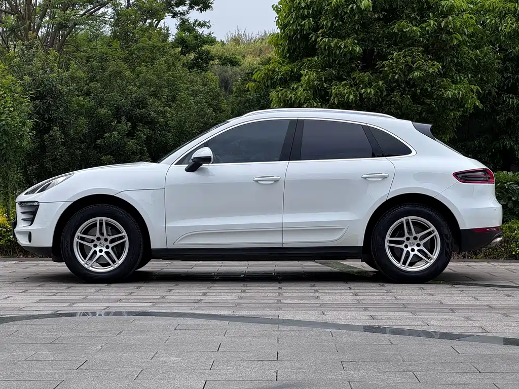 Porsche Macan 2016 — фото 10