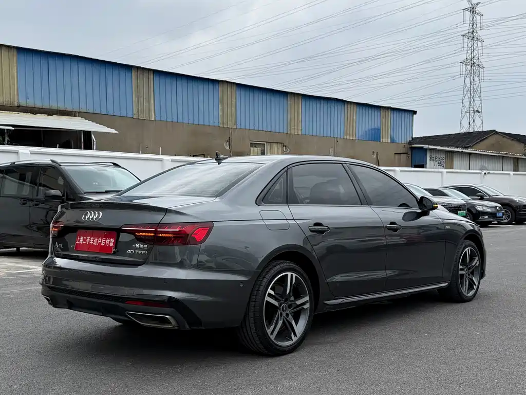 Audi A4L 2023 — фото 20