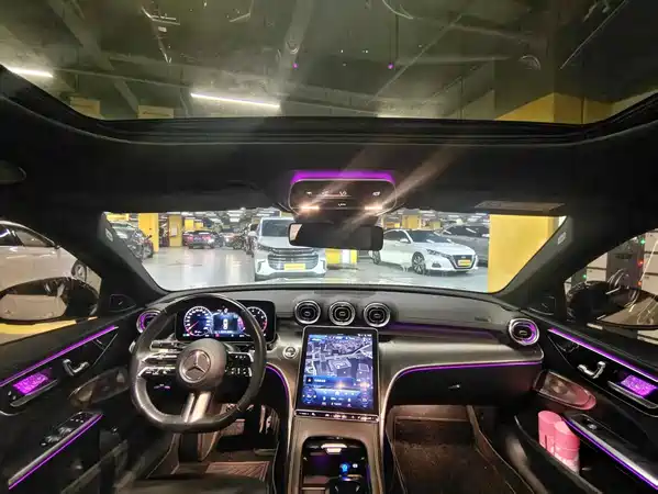 Mercedes-Benz C-Class 2024