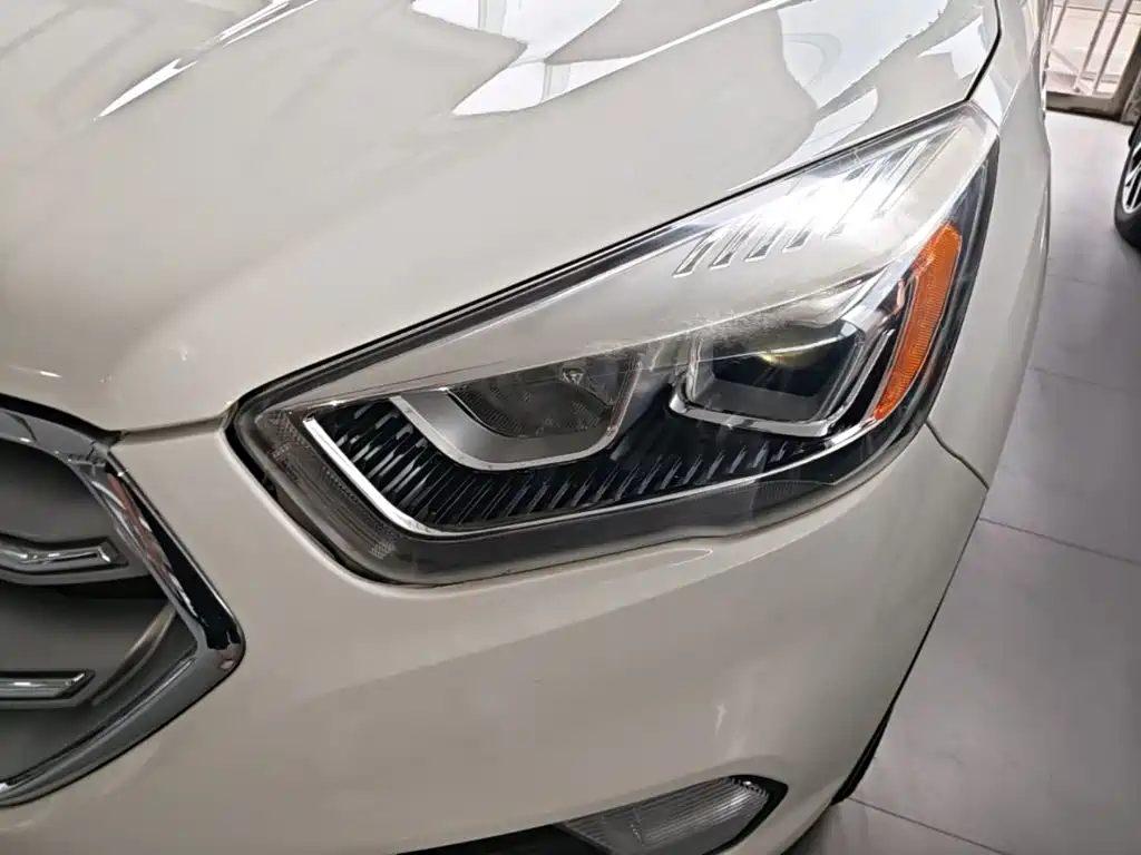 Ford Kuga 2017 — фото 24