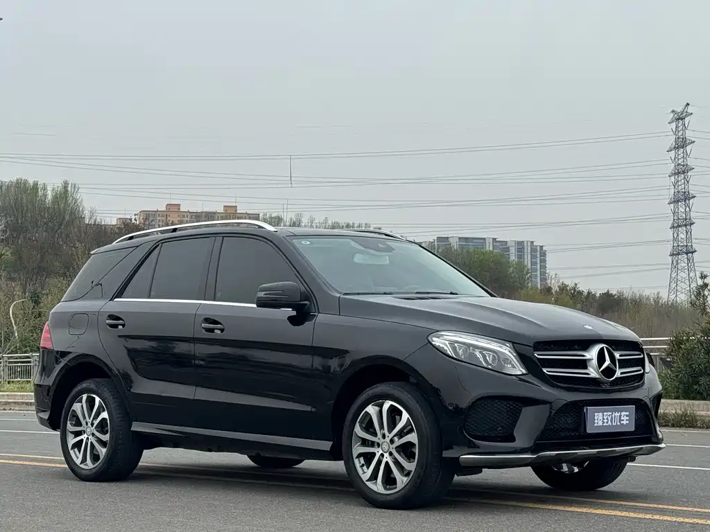Mercedes-Benz GLE 2016
