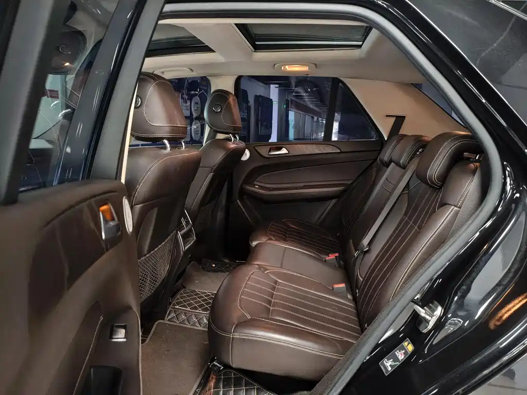 Mercedes-Benz GLE 2016 — фото 10