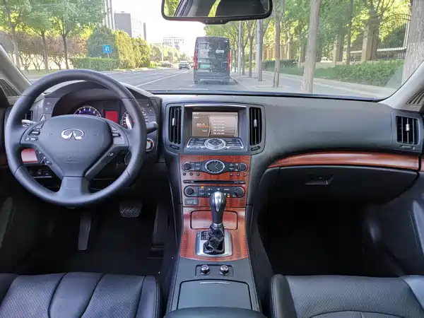 Infiniti G Series 2010