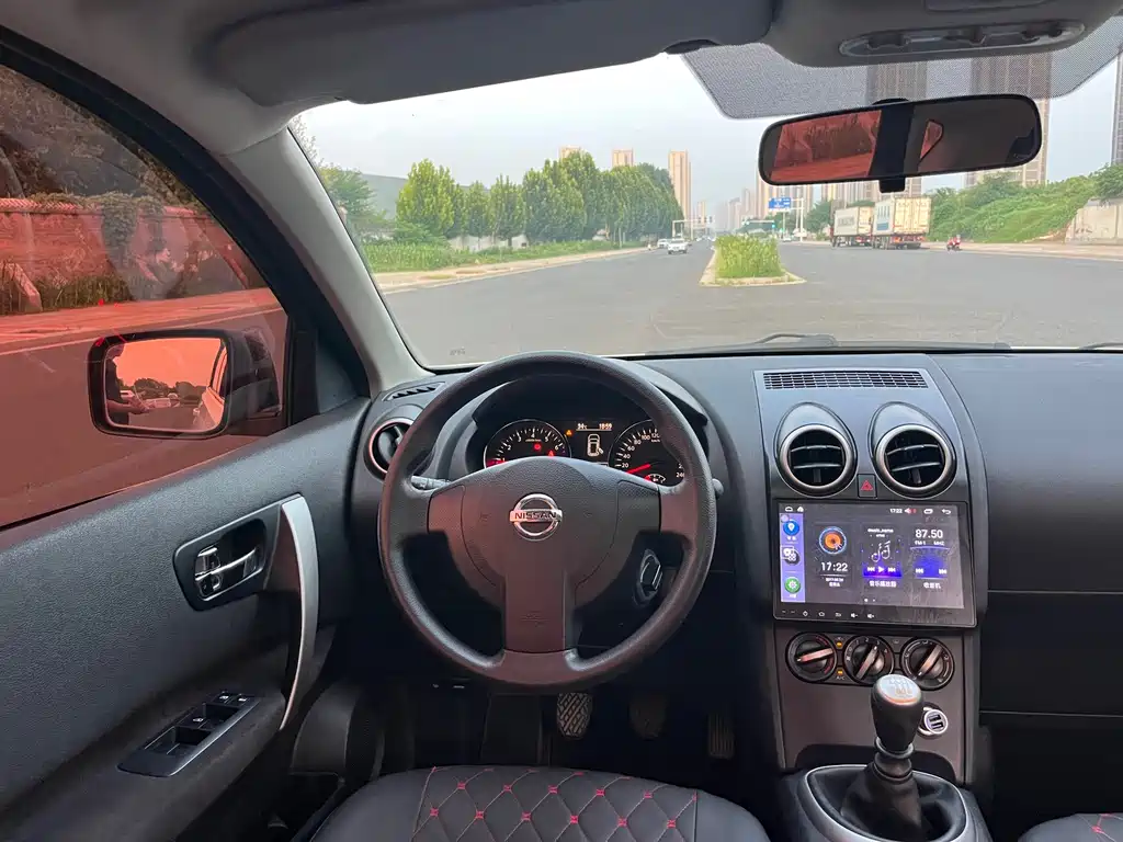 Nissan Qashqai 2015 — фото 8