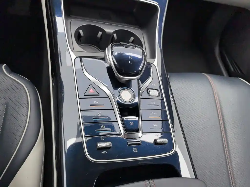 BYD Qin PLUS 2023 — фото 13