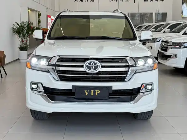Toyota Land Cruiser 2014