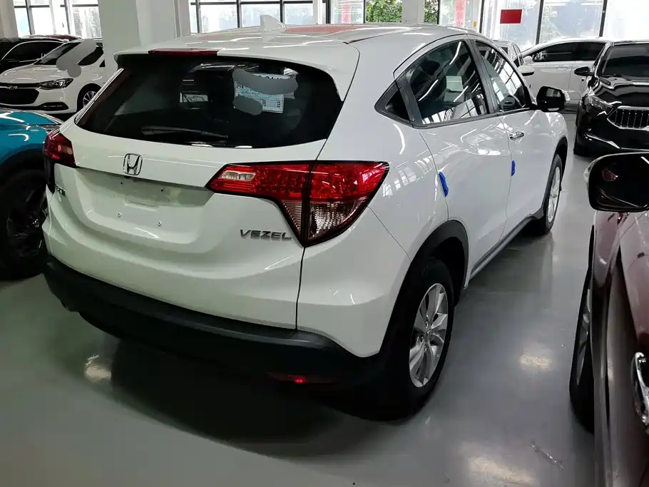 Honda Vezel 2015