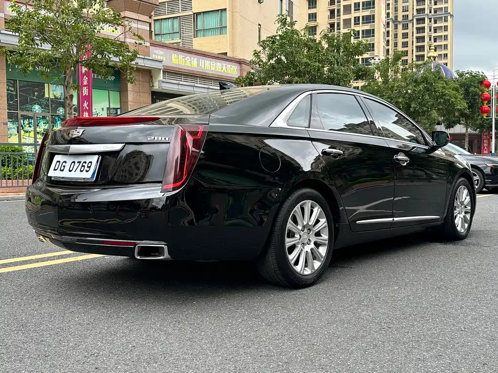 Cadillac XTS 2017 — фото 9