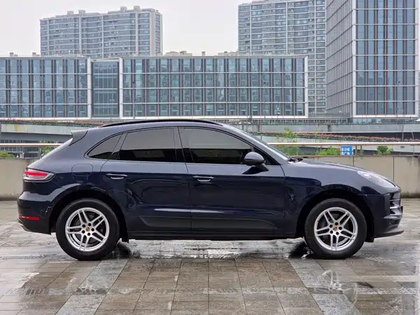 Porsche Macan 2021